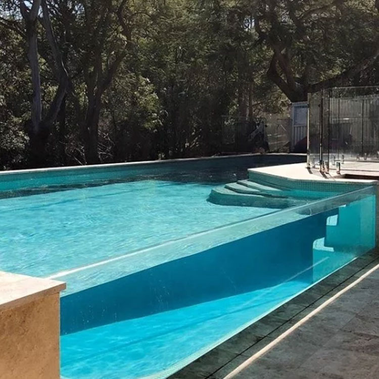 How to choose the Acrylic Family Swimming Pool