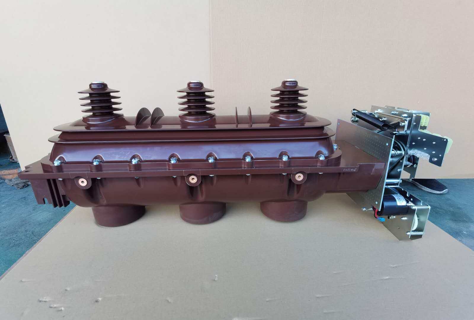 SF₆ Load Switches: Key Insights from Leading Manufacturers